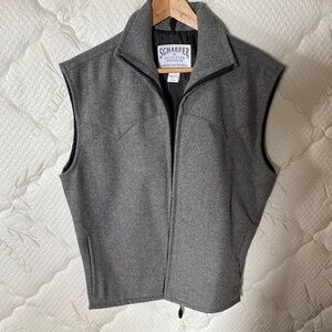 Men's Wool Aréna Vest Schaefer Outfitter size S ( big) as worn on Yellowstone